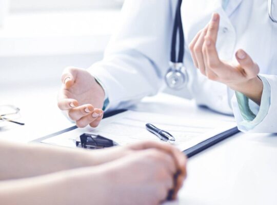 Consulta Médica con doctora Angie Francis
